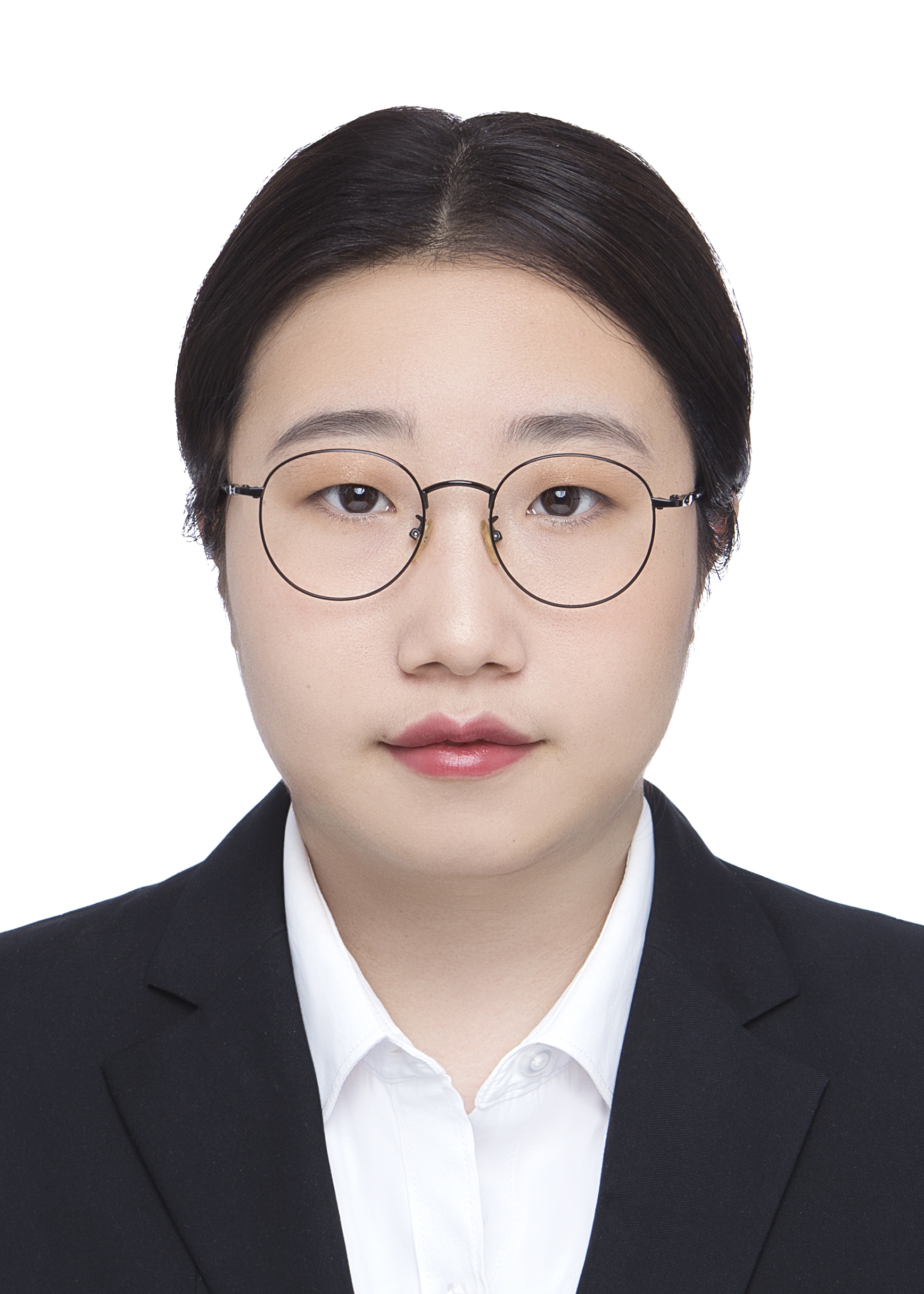 卢亚男